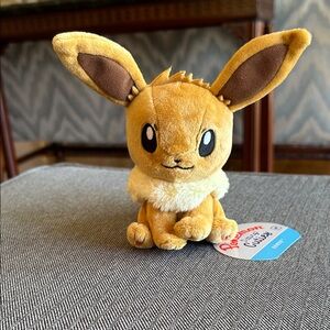 Pokémon Eevee Sitting Cutie, 6” plush, Pokémon Center, NWT